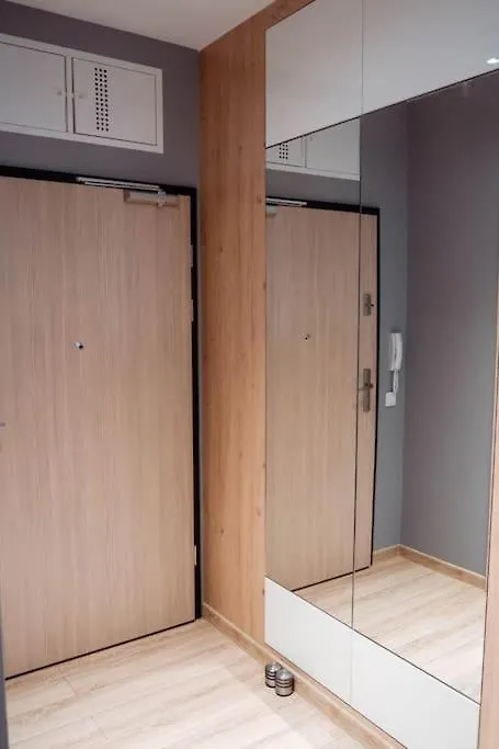 شقة Apartament Zebra Z Bezplatnym Parkingiem I Klimatyzacja بوزنان 0*,  بولندا